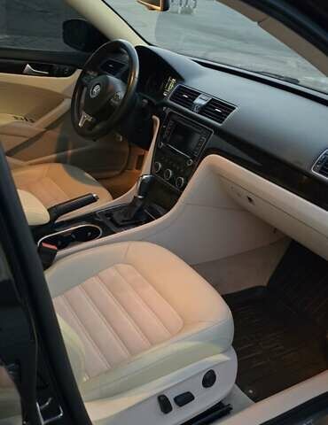 Чорний Фольксваген Пассат, об'ємом двигуна 2 л та пробігом 146 тис. км за 10800 $, фото 11 на Automoto.ua