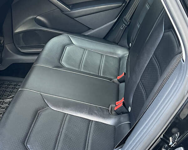 Черный Фольксваген Пассат, объемом двигателя 1.8 л и пробегом 185 тыс. км за 11500 $, фото 11 на Automoto.ua