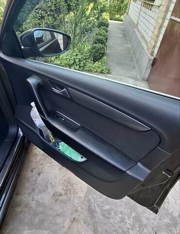 Чорний Фольксваген Пассат, об'ємом двигуна 1.97 л та пробігом 176 тис. км за 13700 $, фото 19 на Automoto.ua