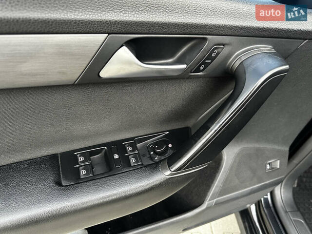 Черный Фольксваген Пассат, объемом двигателя 2 л и пробегом 318 тыс. км за 10900 $, фото 14 на Automoto.ua