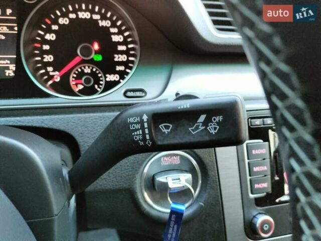 Чорний Фольксваген Пассат, об'ємом двигуна 2 л та пробігом 252 тис. км за 12900 $, фото 80 на Automoto.ua