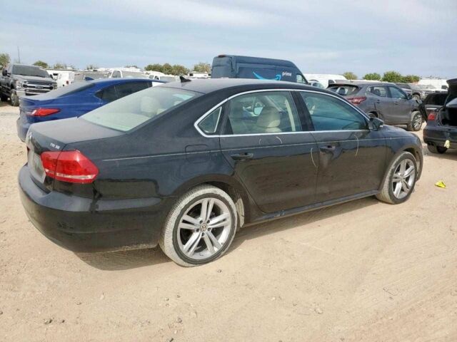 Черный Фольксваген Пассат, объемом двигателя 0 л и пробегом 86 тыс. км за 1000 $, фото 2 на Automoto.ua