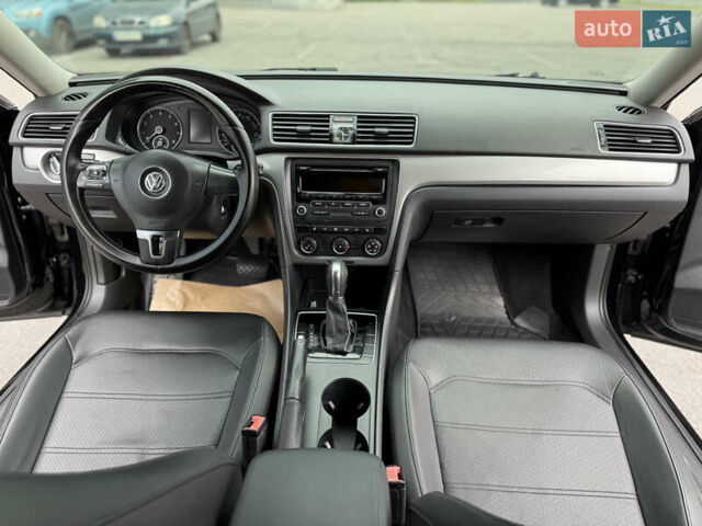 Чорний Фольксваген Пассат, об'ємом двигуна 1.8 л та пробігом 235 тис. км за 8999 $, фото 16 на Automoto.ua