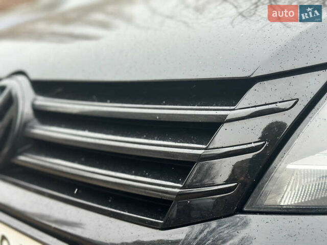 Чорний Фольксваген Пассат, об'ємом двигуна 1.8 л та пробігом 255 тис. км за 10100 $, фото 15 на Automoto.ua