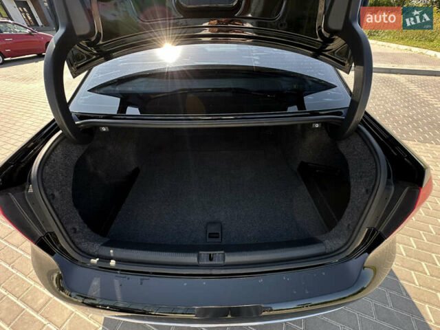 Черный Фольксваген Пассат, объемом двигателя 2 л и пробегом 283 тыс. км за 12750 $, фото 8 на Automoto.ua