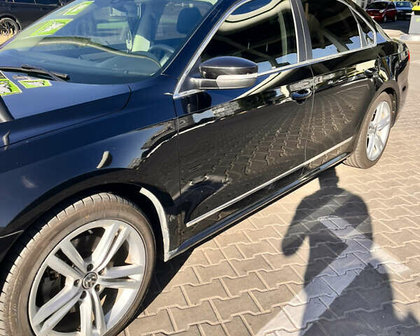 Черный Фольксваген Пассат, объемом двигателя 1.8 л и пробегом 211 тыс. км за 10500 $, фото 4 на Automoto.ua