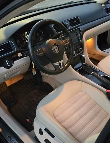 Чорний Фольксваген Пассат, об'ємом двигуна 2 л та пробігом 146 тис. км за 10800 $, фото 5 на Automoto.ua