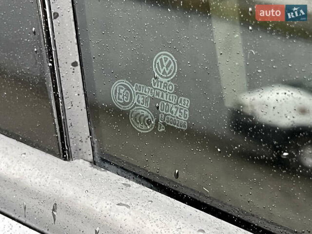 Чорний Фольксваген Пассат, об'ємом двигуна 1.8 л та пробігом 191 тис. км за 10300 $, фото 71 на Automoto.ua