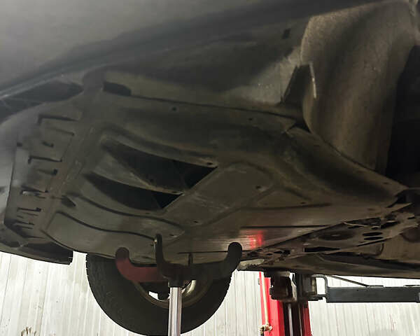 Чорний Фольксваген Пассат, об'ємом двигуна 1.8 л та пробігом 255 тис. км за 10100 $, фото 50 на Automoto.ua