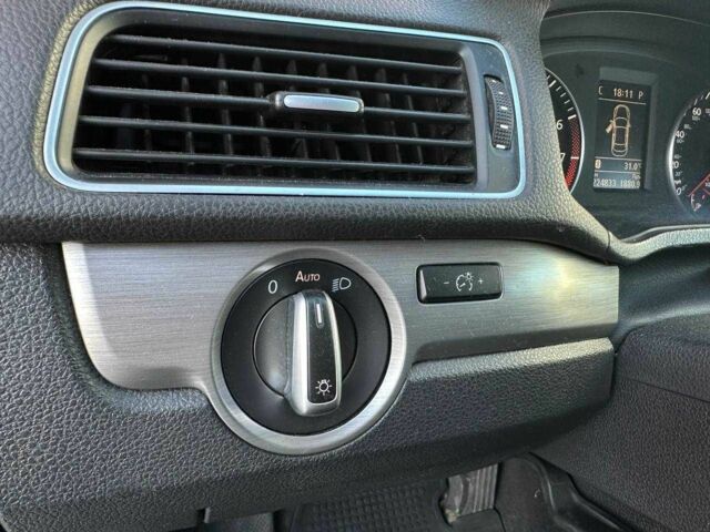 Черный Фольксваген Пассат, объемом двигателя 0 л и пробегом 223 тыс. км за 9490 $, фото 15 на Automoto.ua