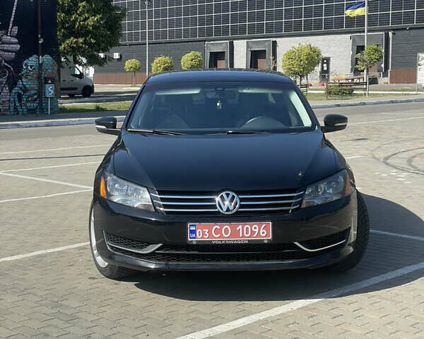 Черный Фольксваген Пассат, объемом двигателя 2 л и пробегом 225 тыс. км за 10999 $, фото 1 на Automoto.ua