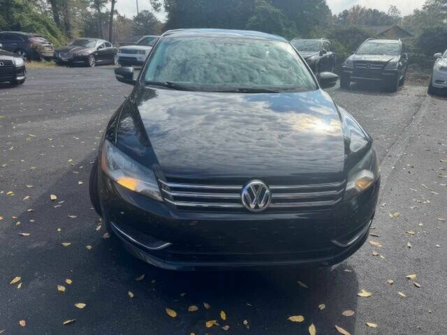 Черный Фольксваген Пассат, объемом двигателя 1.8 л и пробегом 89 тыс. км за 7000 $, фото 1 на Automoto.ua