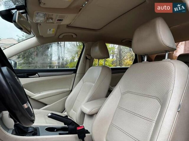 Черный Фольксваген Пассат, объемом двигателя 1.8 л и пробегом 140 тыс. км за 10990 $, фото 18 на Automoto.ua