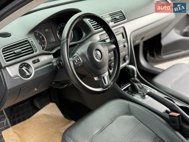 Чорний Фольксваген Пассат, об'ємом двигуна 1.8 л та пробігом 235 тис. км за 8999 $, фото 14 на Automoto.ua