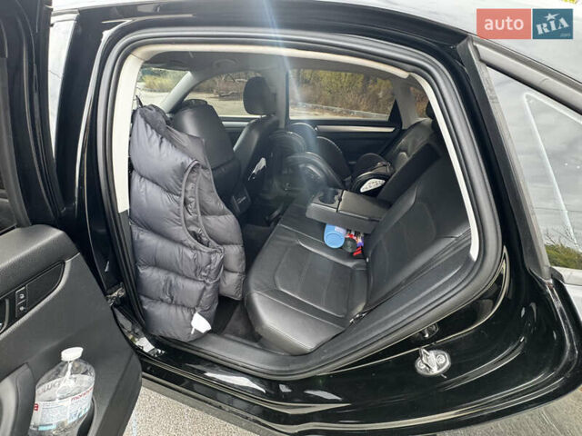 Черный Фольксваген Пассат, объемом двигателя 1.8 л и пробегом 143 тыс. км за 10800 $, фото 14 на Automoto.ua