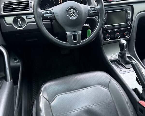 Черный Фольксваген Пассат, объемом двигателя 1.97 л и пробегом 265 тыс. км за 10300 $, фото 14 на Automoto.ua