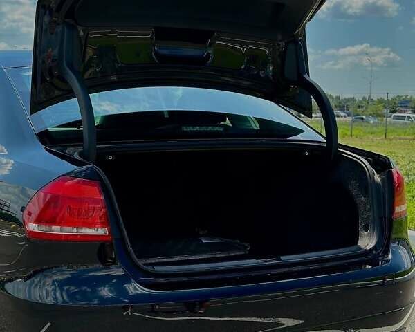 Чорний Фольксваген Пассат, об'ємом двигуна 1.8 л та пробігом 231 тис. км за 10000 $, фото 6 на Automoto.ua