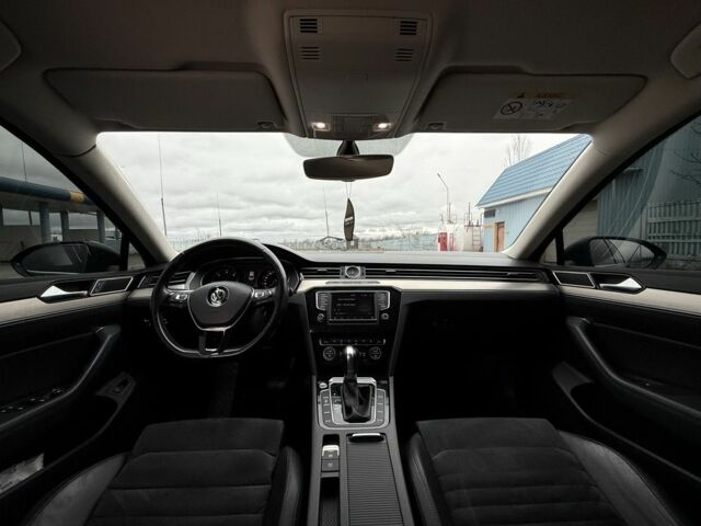 Чорний Фольксваген Пассат, об'ємом двигуна 2 л та пробігом 224 тис. км за 16300 $, фото 19 на Automoto.ua