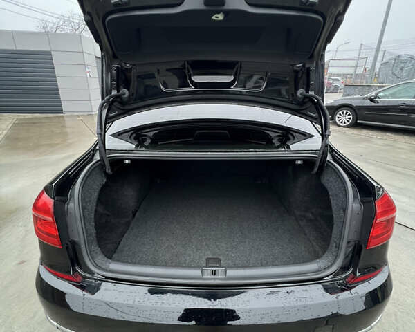 Черный Фольксваген Пассат, объемом двигателя 1.8 л и пробегом 161 тыс. км за 12300 $, фото 23 на Automoto.ua