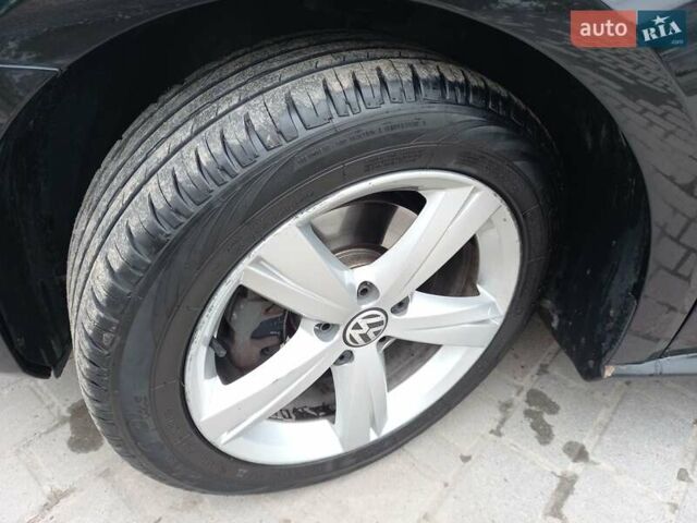 Черный Фольксваген Пассат, объемом двигателя 1.8 л и пробегом 110 тыс. км за 12000 $, фото 36 на Automoto.ua