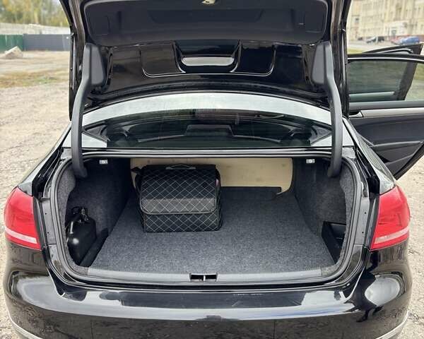 Фольксваген Пассат 2015 в Харькове на Automoto.ua Черный Фольксваген Пассат, объемом двигателя 1.97 л и пробегом 133 тыс. км за 13500 $, фото 3 на Automoto.ua