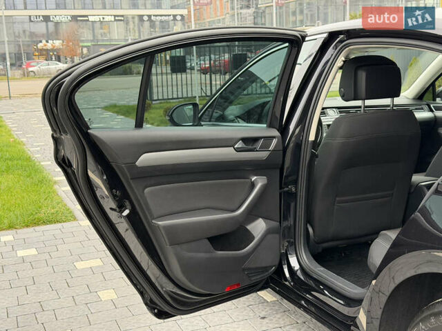 Черный Фольксваген Пассат, объемом двигателя 2 л и пробегом 325 тыс. км за 15500 $, фото 28 на Automoto.ua