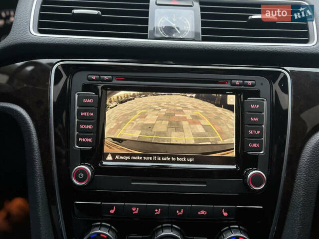 Черный Фольксваген Пассат, объемом двигателя 1.8 л и пробегом 252 тыс. км за 10600 $, фото 28 на Automoto.ua