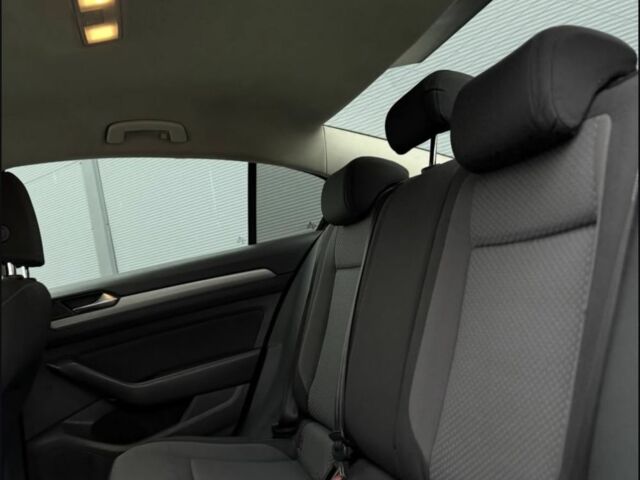 Черный Фольксваген Пассат, объемом двигателя 1.6 л и пробегом 345 тыс. км за 9700 $, фото 5 на Automoto.ua