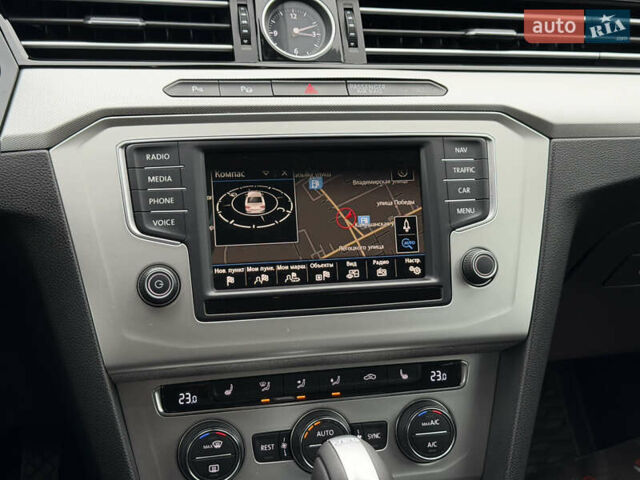 Черный Фольксваген Пассат, объемом двигателя 2 л и пробегом 325 тыс. км за 15500 $, фото 52 на Automoto.ua