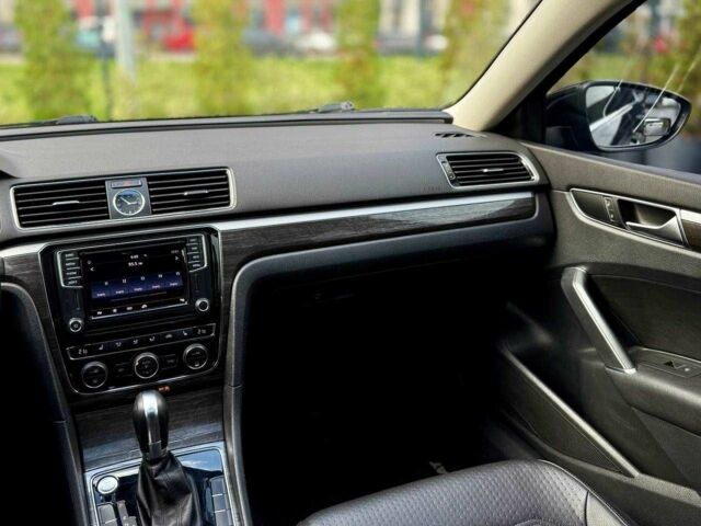 Черный Фольксваген Пассат, объемом двигателя 1.8 л и пробегом 180 тыс. км за 13500 $, фото 14 на Automoto.ua