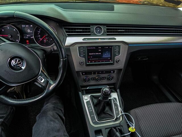 Чорний Фольксваген Пассат, об'ємом двигуна 1.6 л та пробігом 300 тис. км за 11750 $, фото 8 на Automoto.ua