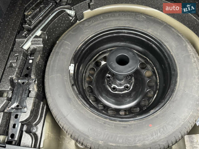 Черный Фольксваген Пассат, объемом двигателя 2 л и пробегом 239 тыс. км за 15300 $, фото 18 на Automoto.ua