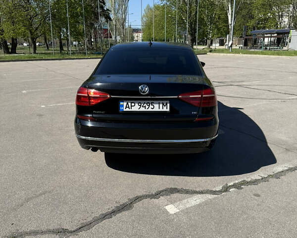 Черный Фольксваген Пассат, объемом двигателя 1.8 л и пробегом 176 тыс. км за 12600 $, фото 5 на Automoto.ua