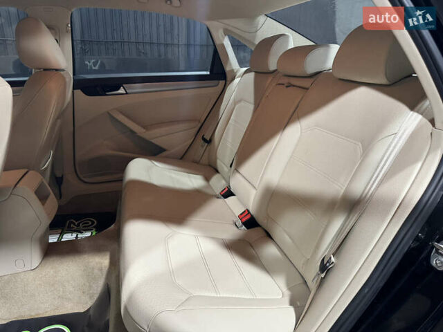 Черный Фольксваген Пассат, объемом двигателя 1.8 л и пробегом 197 тыс. км за 9700 $, фото 24 на Automoto.ua