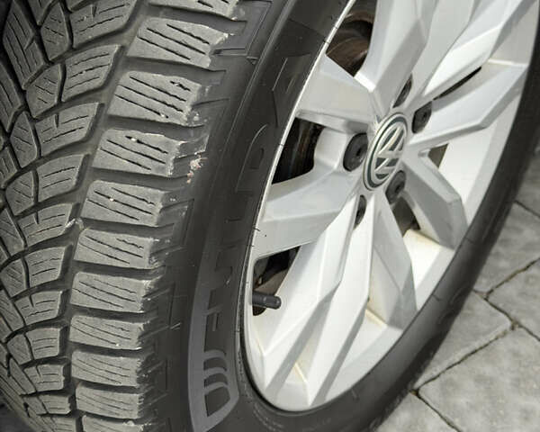 Черный Фольксваген Пассат, объемом двигателя 2 л и пробегом 325 тыс. км за 15500 $, фото 13 на Automoto.ua