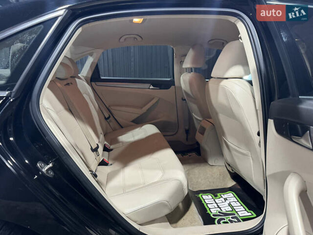 Черный Фольксваген Пассат, объемом двигателя 1.8 л и пробегом 197 тыс. км за 9700 $, фото 25 на Automoto.ua