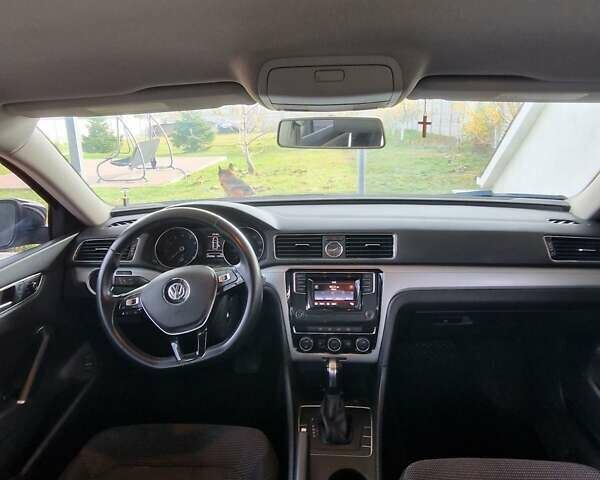 Черный Фольксваген Пассат, объемом двигателя 1.8 л и пробегом 215 тыс. км за 11800 $, фото 8 на Automoto.ua