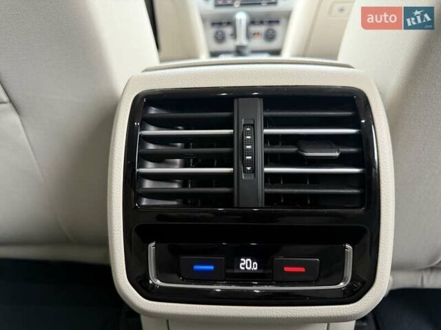 Черный Фольксваген Пассат, объемом двигателя 2 л и пробегом 215 тыс. км за 16900 $, фото 47 на Automoto.ua