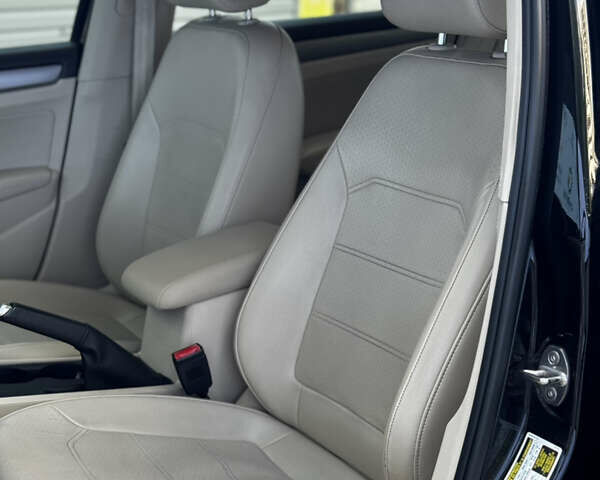 Чорний Фольксваген Пассат, об'ємом двигуна 1.8 л та пробігом 146 тис. км за 10800 $, фото 24 на Automoto.ua