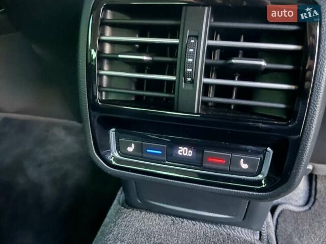 Чорний Фольксваген Пассат, об'ємом двигуна 1.8 л та пробігом 141 тис. км за 15999 $, фото 23 на Automoto.ua