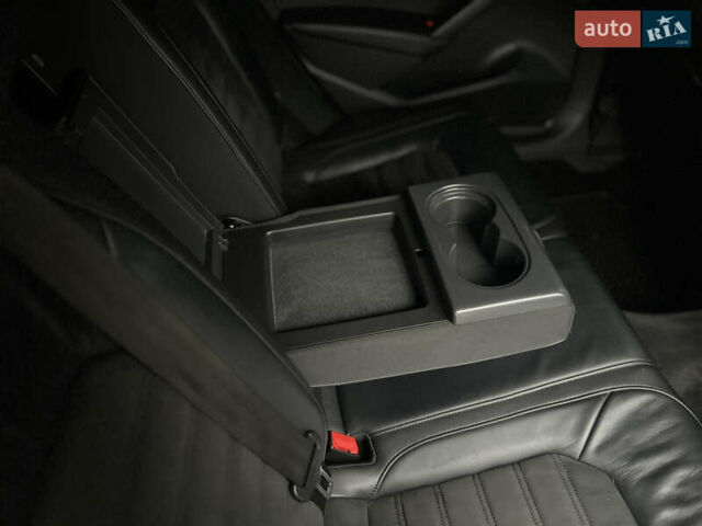 Черный Фольксваген Пассат, объемом двигателя 1.8 л и пробегом 252 тыс. км за 10600 $, фото 21 на Automoto.ua