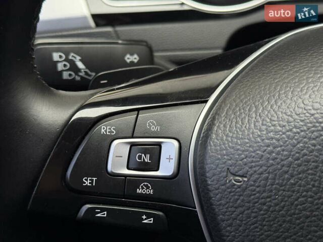 Черный Фольксваген Пассат, объемом двигателя 2 л и пробегом 239 тыс. км за 15300 $, фото 25 на Automoto.ua