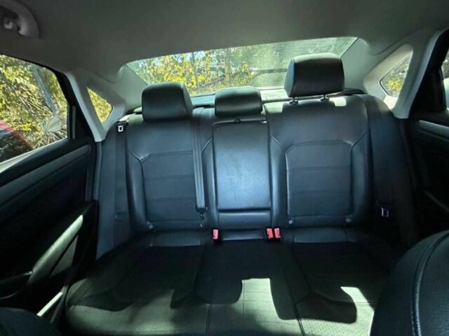 Черный Фольксваген Пассат, объемом двигателя 1.8 л и пробегом 97 тыс. км за 10450 $, фото 11 на Automoto.ua