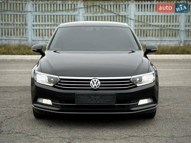 Черный Фольксваген Пассат, объемом двигателя 1.97 л и пробегом 224 тыс. км за 16300 $, фото 12 на Automoto.ua
