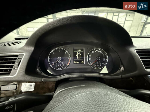 Чорний Фольксваген Пассат, об'ємом двигуна 2 л та пробігом 300 тис. км за 12999 $, фото 22 на Automoto.ua