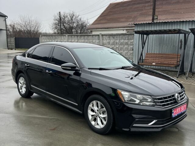 Черный Фольксваген Пассат, объемом двигателя 1.8 л и пробегом 161 тыс. км за 12300 $, фото 1 на Automoto.ua
