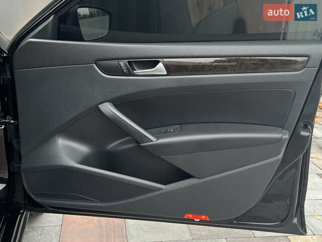 Черный Фольксваген Пассат, объемом двигателя 1.8 л и пробегом 252 тыс. км за 10600 $, фото 15 на Automoto.ua