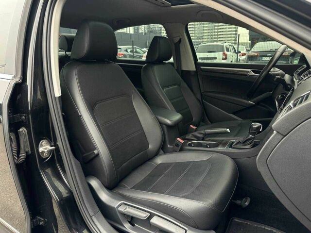 Черный Фольксваген Пассат, объемом двигателя 1.8 л и пробегом 187 тыс. км за 11950 $, фото 22 на Automoto.ua