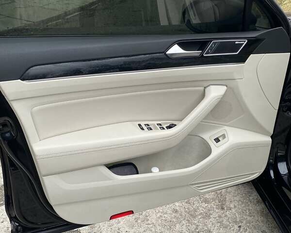 Чорний Фольксваген Пассат, об'ємом двигуна 1.97 л та пробігом 223 тис. км за 22800 $, фото 25 на Automoto.ua