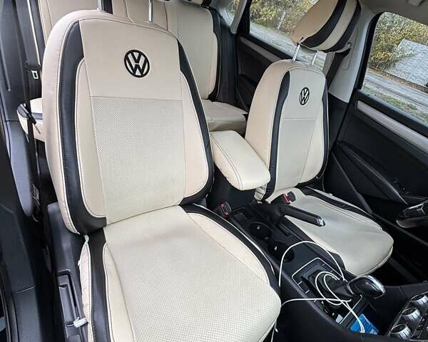 Фольксваген Пассат 2015 в Харькове на Automoto.ua Черный Фольксваген Пассат, объемом двигателя 1.97 л и пробегом 133 тыс. км за 13500 $, фото 6 на Automoto.ua